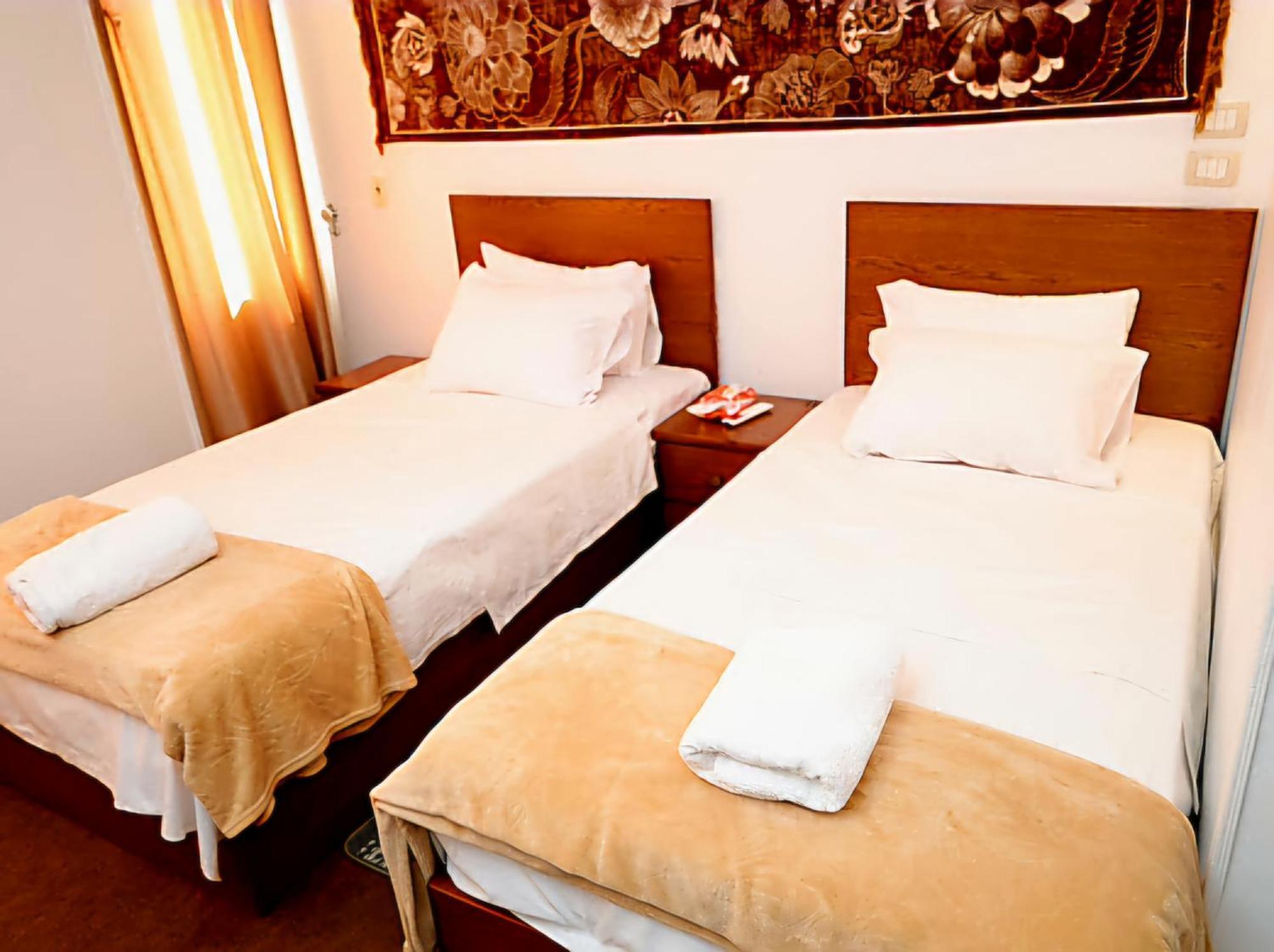 Hotel Oscar Pyramids View Nazlet el-Sîsi Pokoj fotografie